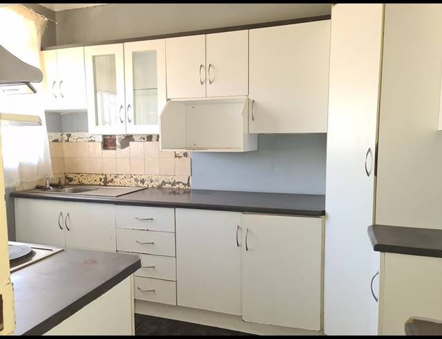 2 BEDROOM PROPERTY TO RENT IN VANDERBIJLPARK CW 6